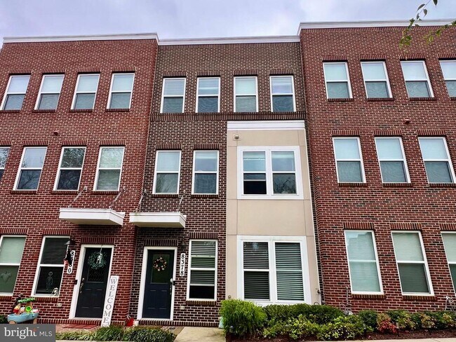Building Photo - 8378 Sallyport St