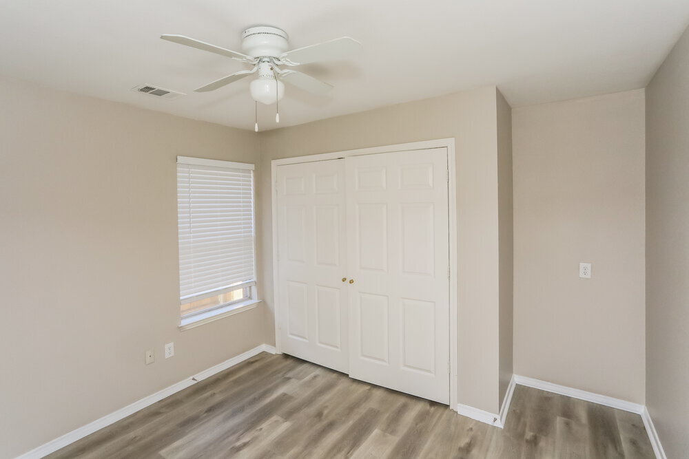 Building Photo - 1303 Coronado Ln