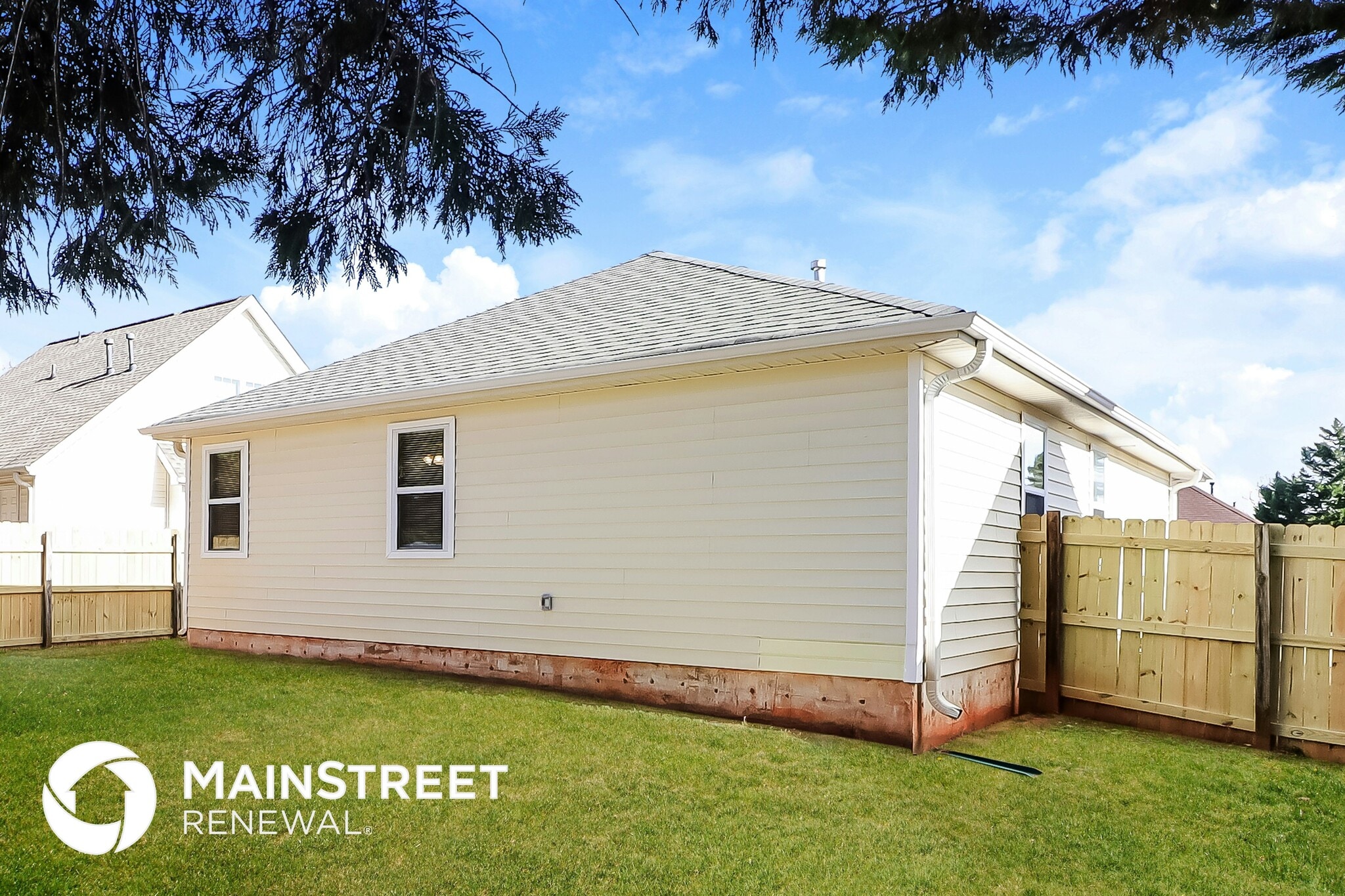 Building Photo - 409 Tina Hely Ct