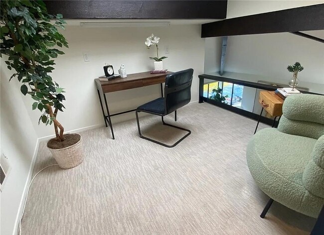 Building Photo - 4852 Tiara Dr