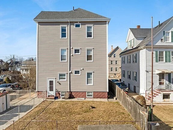 Building Photo - 46 Short St
