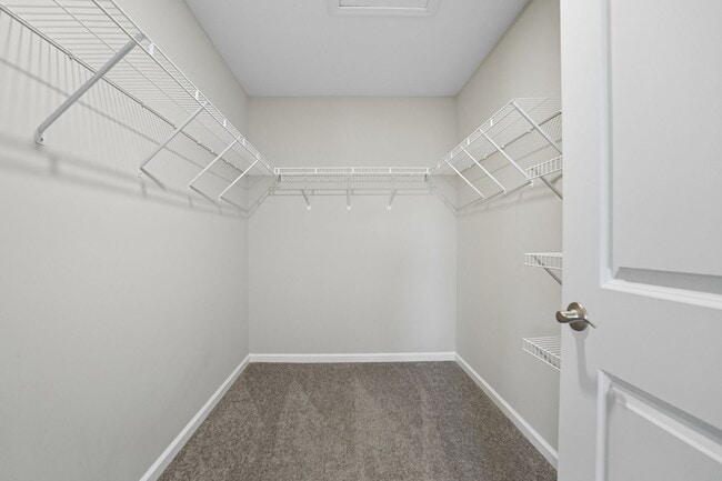 Building Photo - Spacious 4 Bedroom, 2.5 Bathroom home in Morrow, OH!