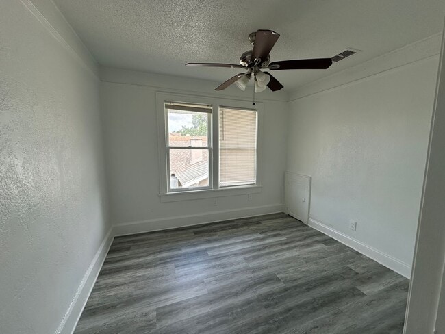Building Photo - 2 Bedroom 1 Bathroom in Winter Haven 2nd m...