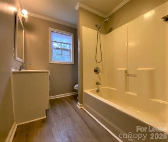 Building Photo - 108 Akron Ave