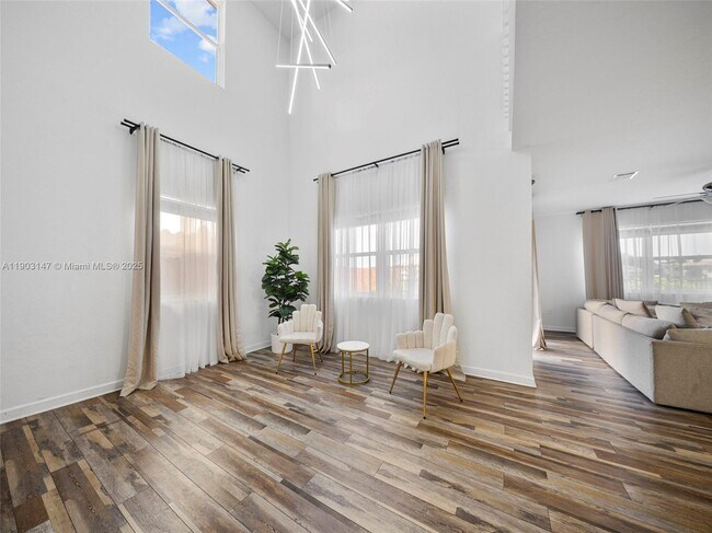 Building Photo - 1411 SE 26th Rd