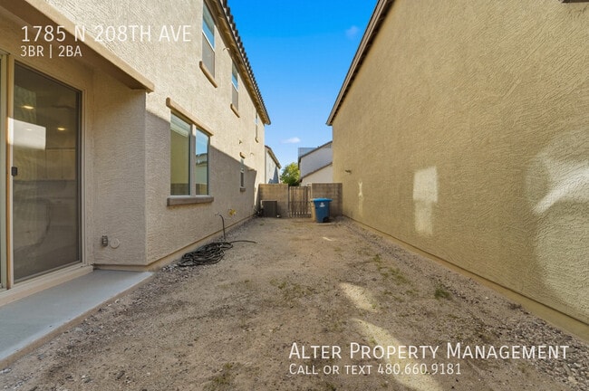 Building Photo - 1785 N 208th Ave