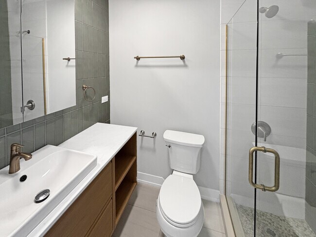 Building Photo - 2127 W 18th St