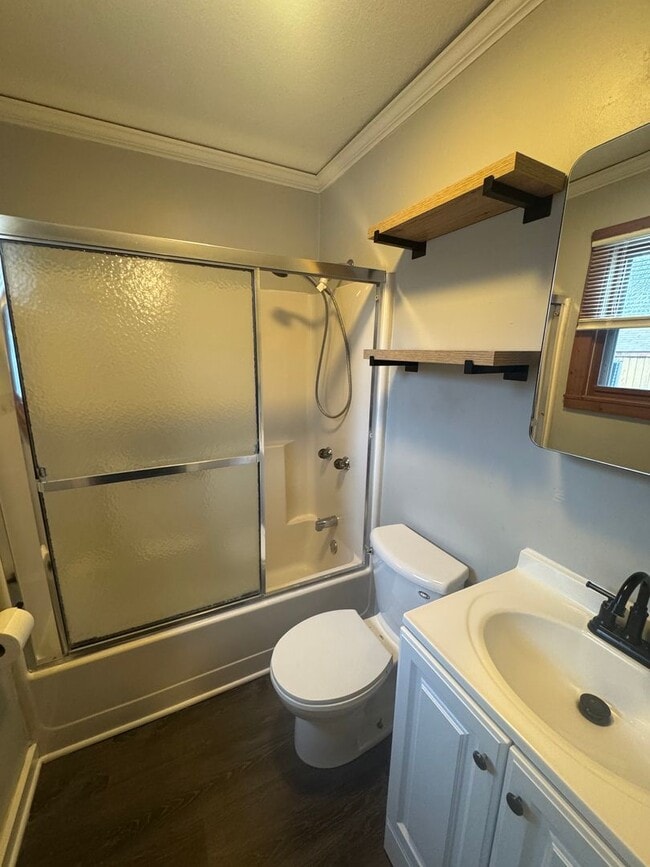 Building Photo - 2 bed 1 bath house