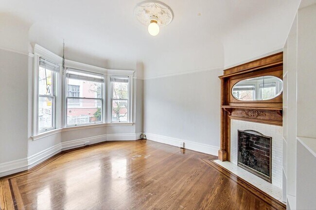 Building Photo - 1338 Haight St