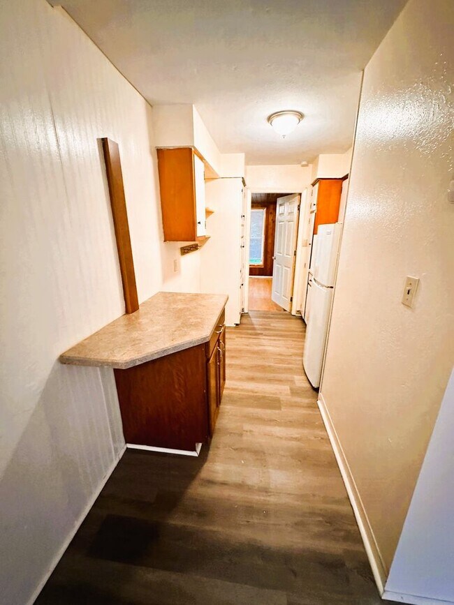 Building Photo - 1007 Flamingo Dr