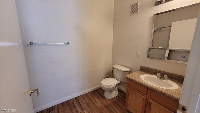 Building Photo - 2151 Hussium Hills St