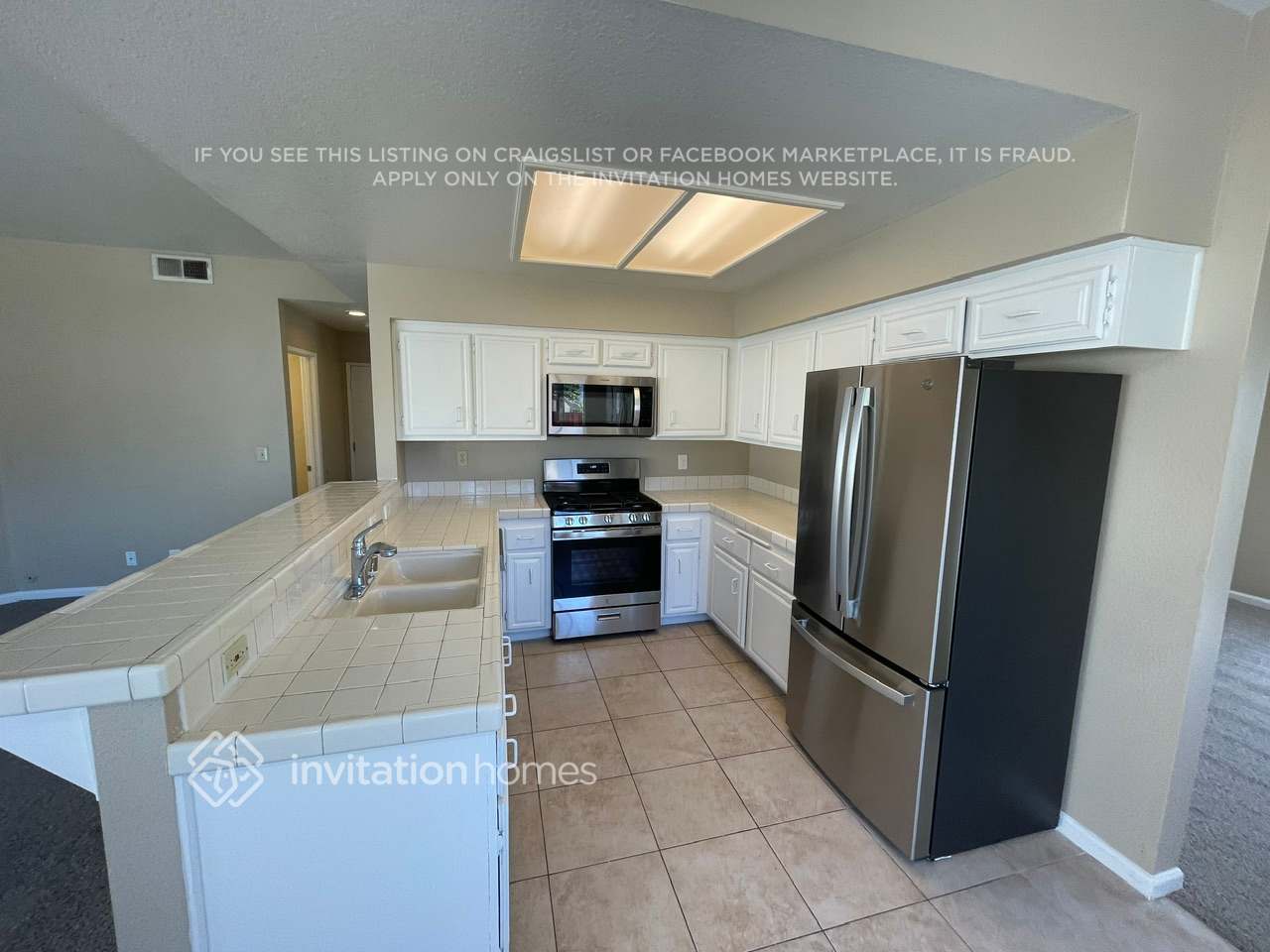 Building Photo - 35189 Pashal Pl