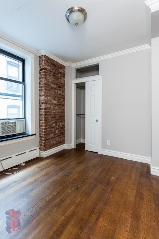 Building Photo - 336 E 18th St