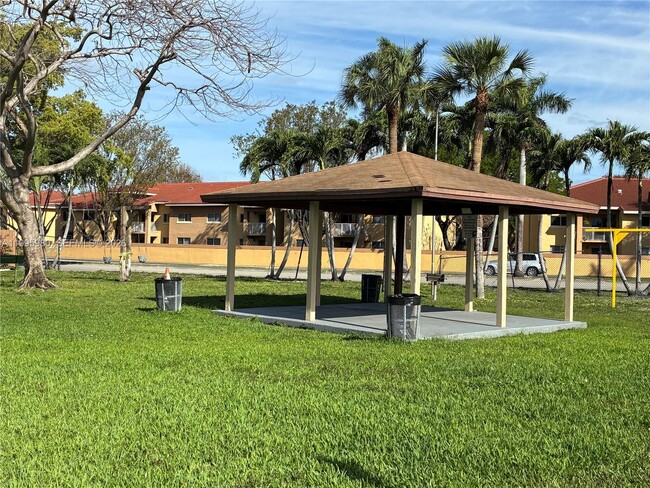 Building Photo - 6858 NW 173rd Dr