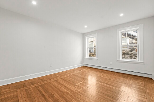 Building Photo - 311 Hamilton Ave