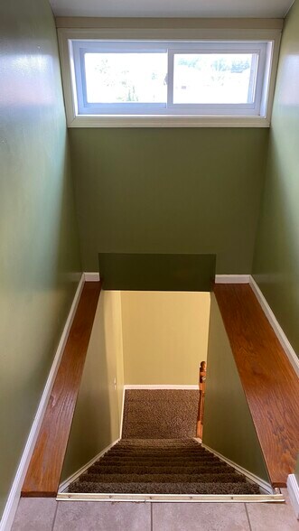 Stairs to 3rd floor bedrooms - 2223 Noble St