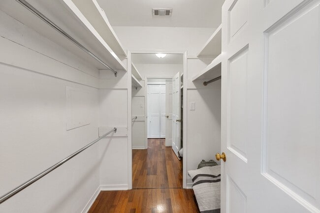 Building Photo - 2222 W University Ave