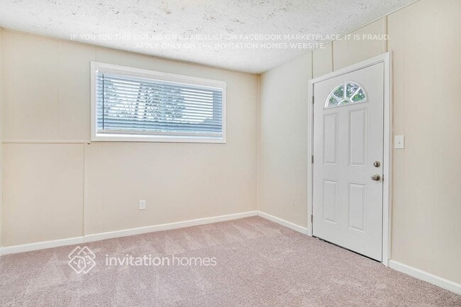Building Photo - 5795 Deerfield Trail