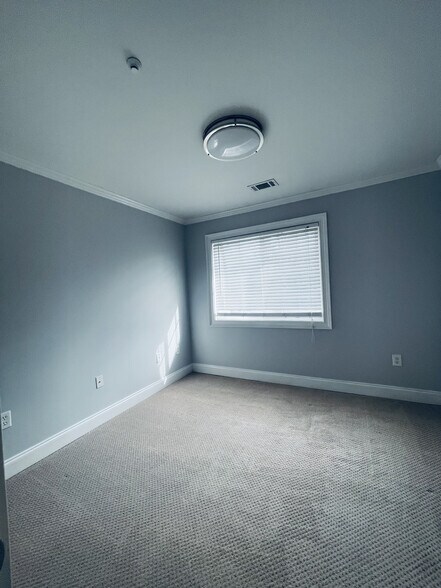Building Photo - 114 Rondak Cir SE