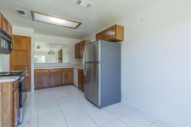 Building Photo - 7512 Down Hill Dr