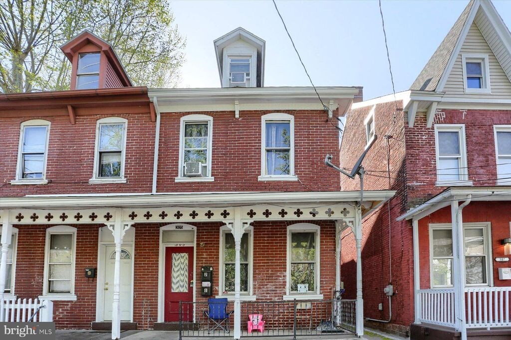 Building Photo - 305 N 5th Ave