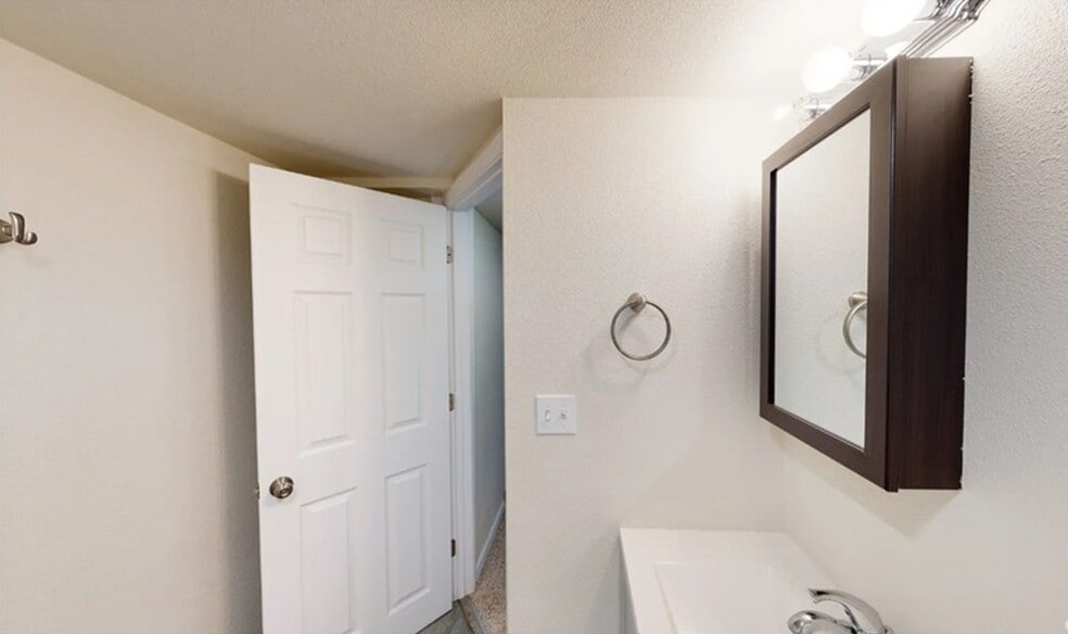 Bathroom2 - Downstair - 605 W Whitman Dr