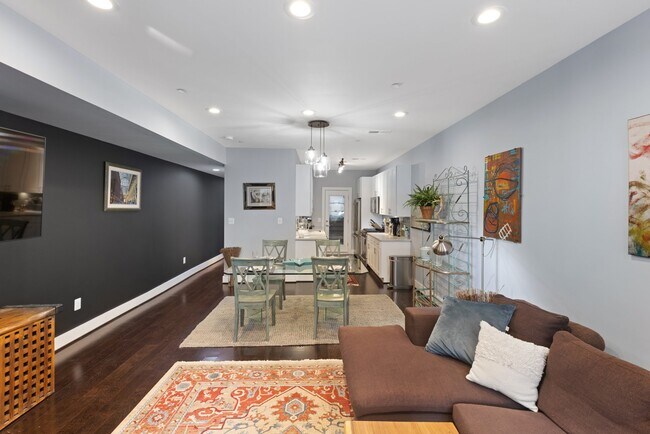 Building Photo - 1453 Girard St NW