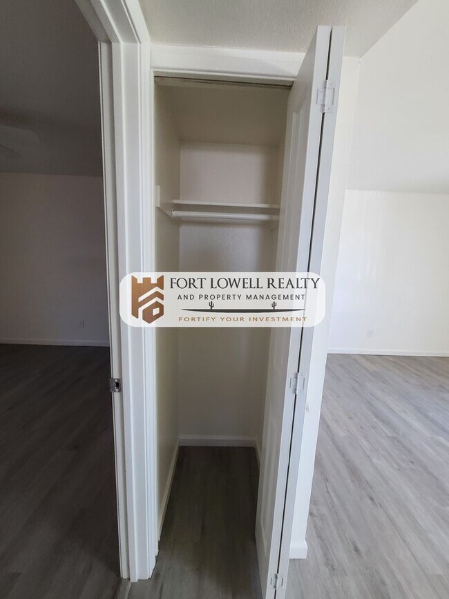 Building Photo - Newly Renovated 2 Bedroom, 1 Bath with Washer/Dryer Hook Ups.  SECTION 8 ACCEPTED