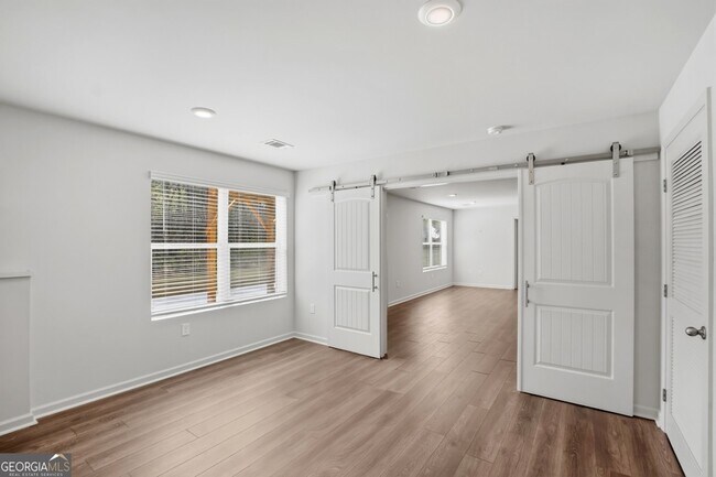 Building Photo - 428 Brookfield Dr