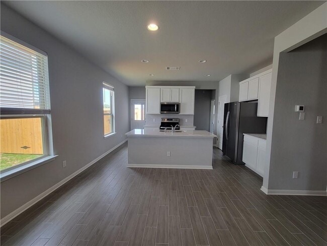 Building Photo - 489 Unforgiven Ln