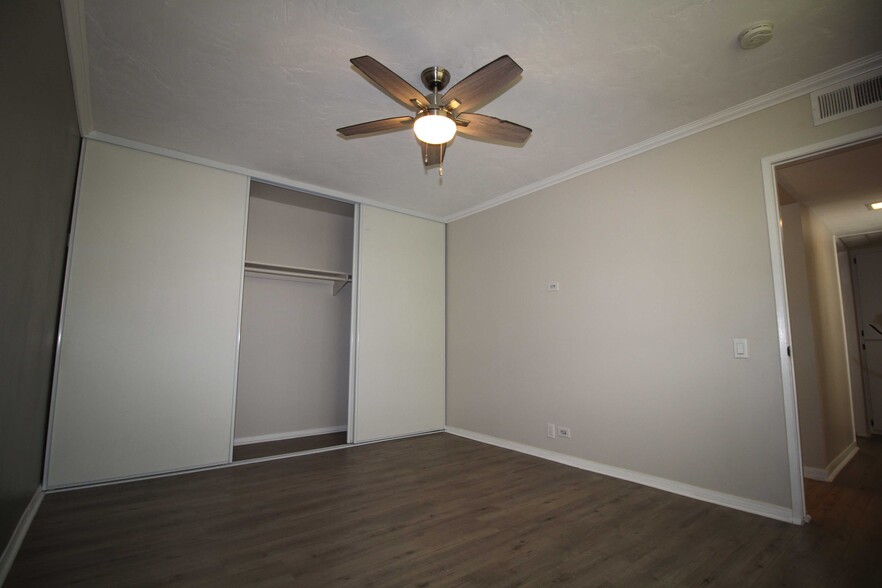 Building Photo - 4879 Collwood Blvd