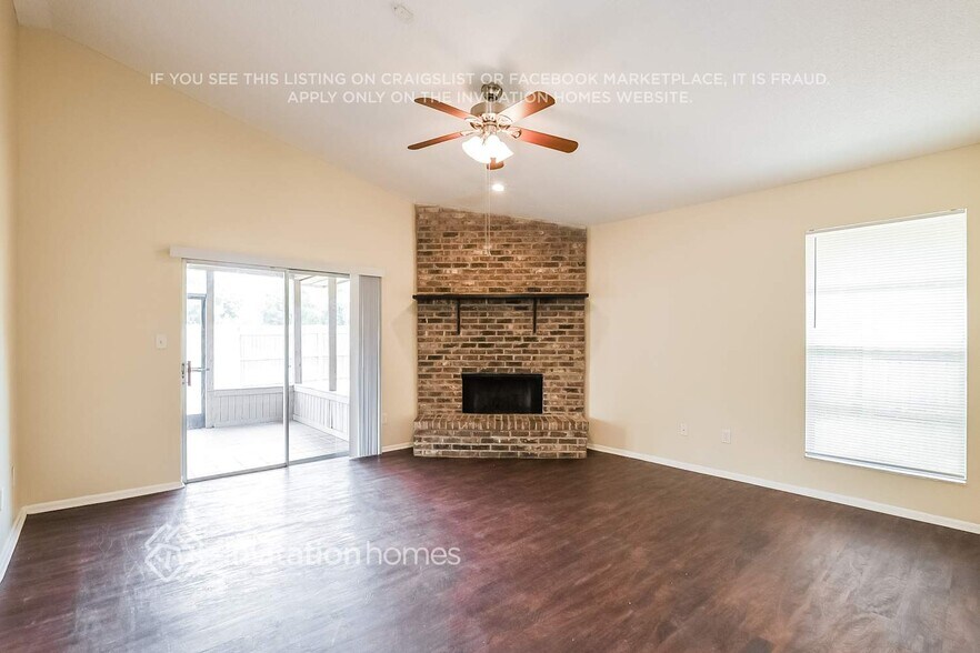 Building Photo - 1380 San Diego Ct