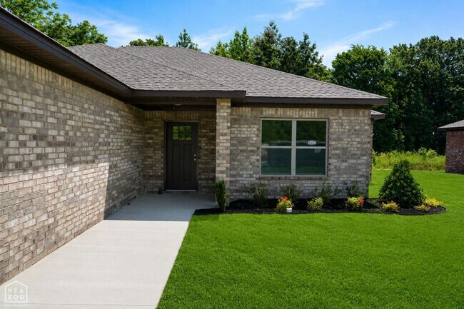 Building Photo - 5402 Lotus St