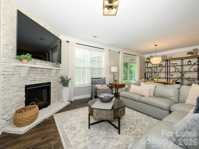 Building Photo - 3009 Lydney Cir