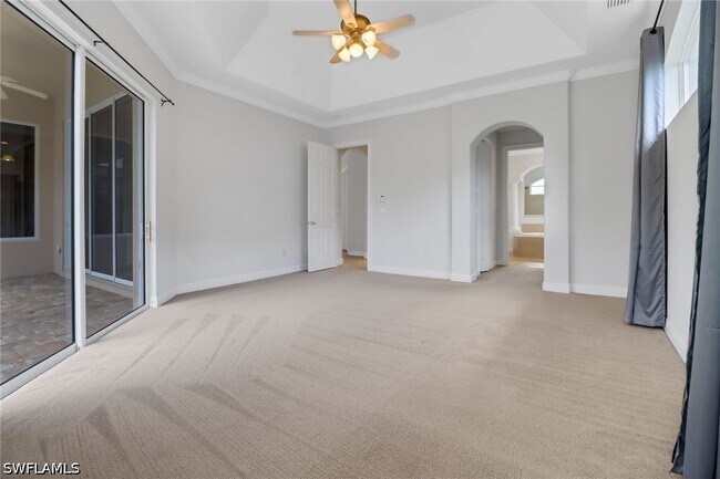 Building Photo - 11128 Sierra Palm Ct