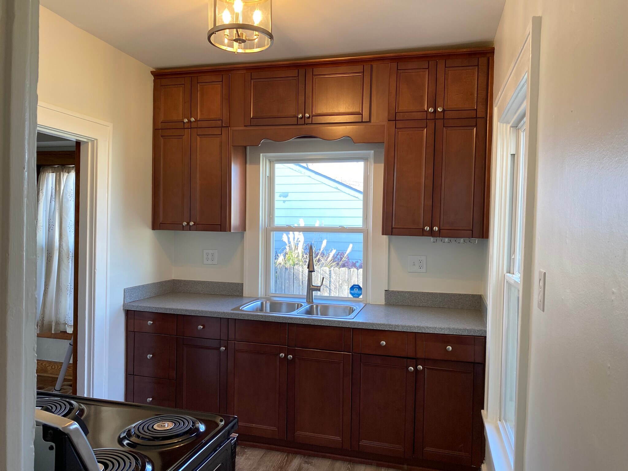 Building Photo - 1409 Highview Ave