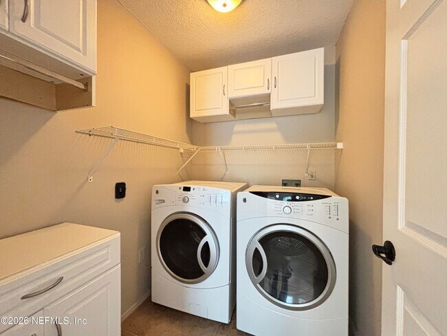 Building Photo - 1270 Tahoe Ct