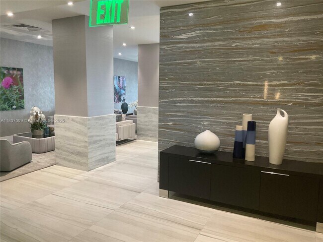 Building Photo - 2301 S Ocean Dr