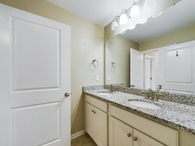 Building Photo - 5055 Gribble Ln