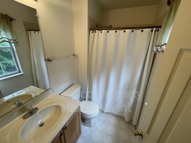 Building Photo - 11303 Kings Crest Ct