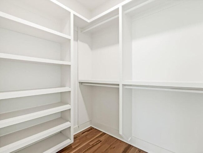 Building Photo - 1310 N Davidson St