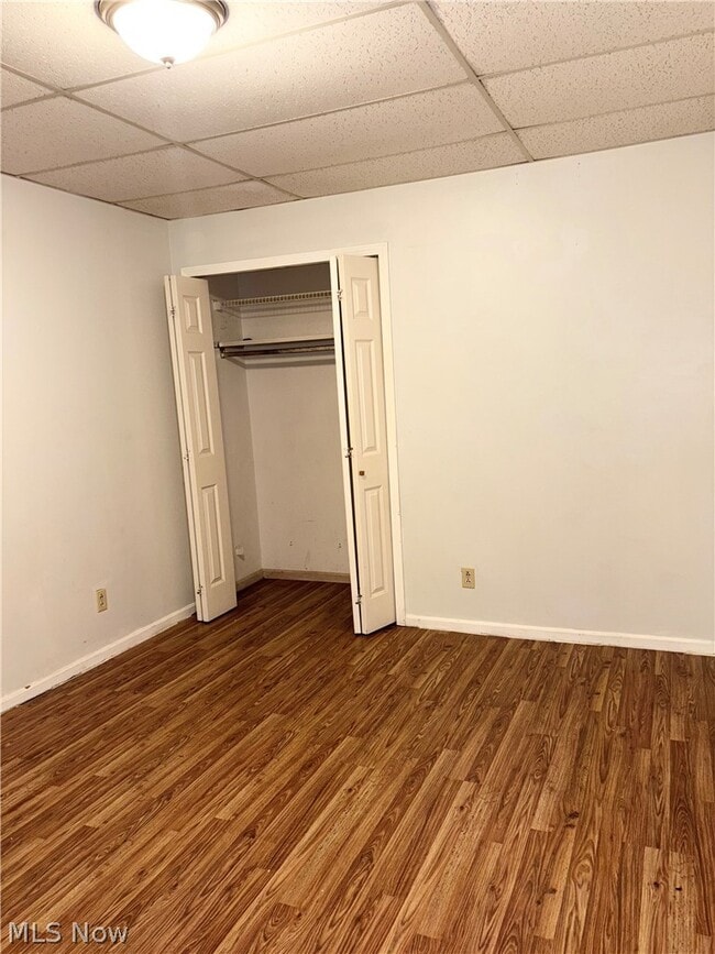 Building Photo - 1066 E 62nd St