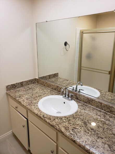Master Bath - 2930 W 235th St