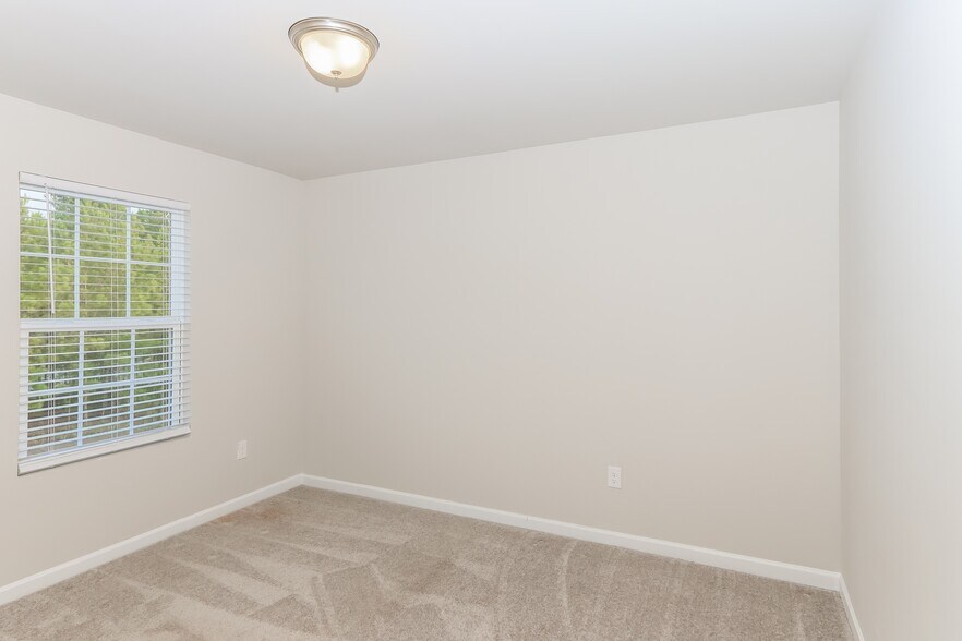 Building Photo - 1204 Christy Ct