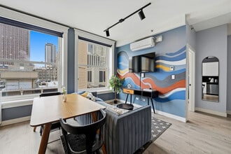 Building Photo - 417 S Dearborn St