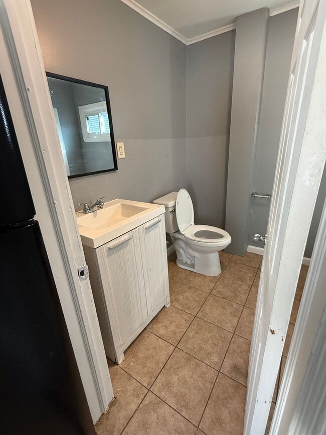 Building Photo - Spencer