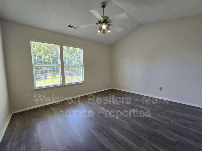 Building Photo - 6308 Saybrooke Dr