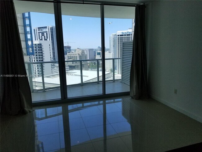 Building Photo - 300 S Biscayne Blvd
