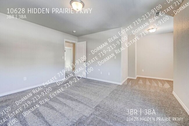 Building Photo - 10628 Hidden Pr Pkwy