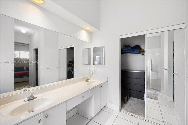 Building Photo - 7673 NW 19th St